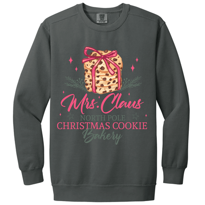 Mrs. Claus Christmas Cookie Bakery